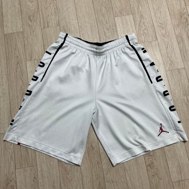조던 드라이핏 그래픽 쇼츠 (XL) 888376