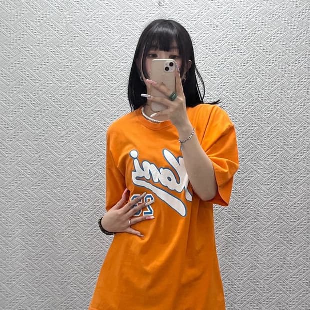 칼 카니 올드스쿨 레트로 키치 빅로고 오버핏 반팔티 L C13441