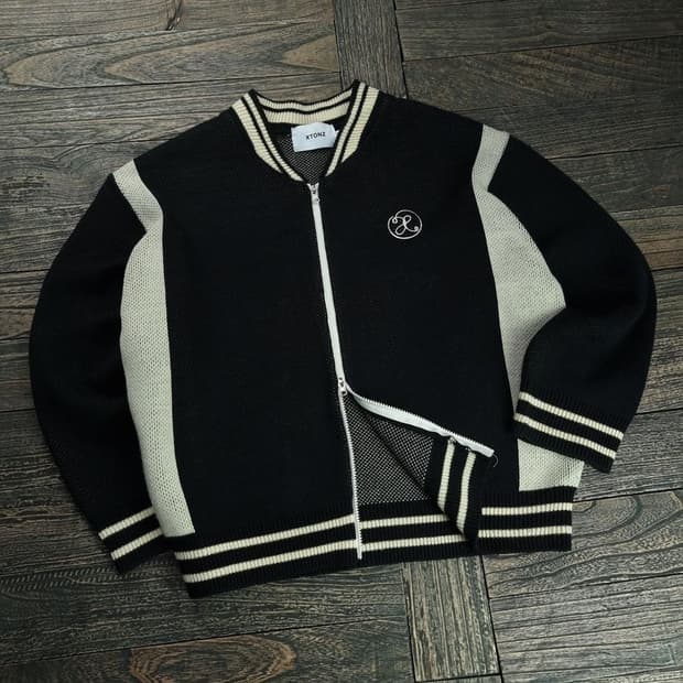 [엑스톤즈] 오버사이즈 니트 바시티 집업 가디건 블랙 M18698