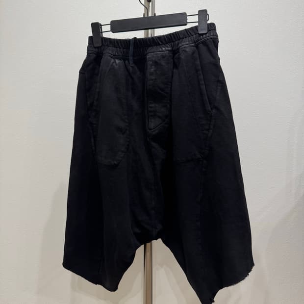 Julius 율리우스 18ss 코티드 크로치 팬츠