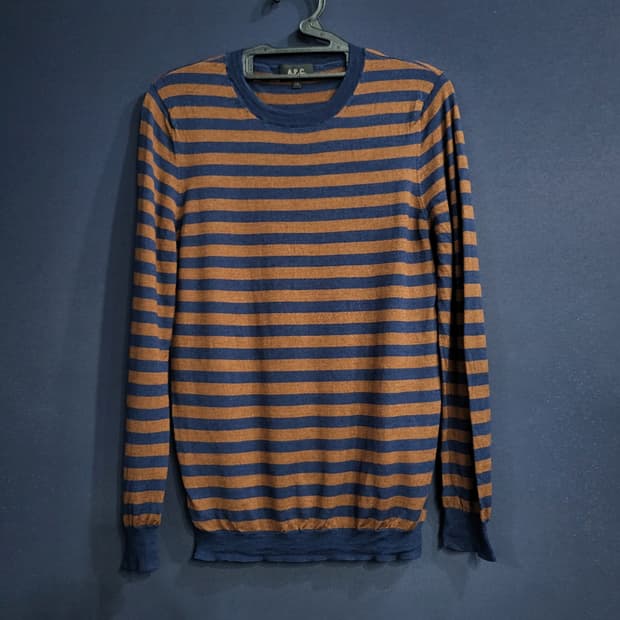 아페쎄 울실크 니트