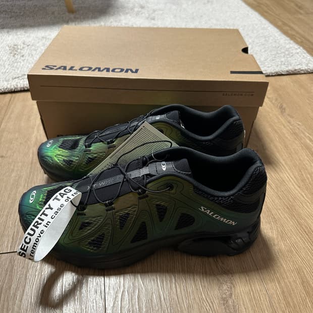 [280] 살로몬 XT-위스퍼 보이드 블랙 실버 메탈릭 새상품