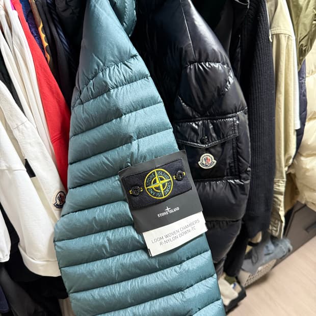 스톤아일랜드 룸 우븐 체임버스 경량패딩