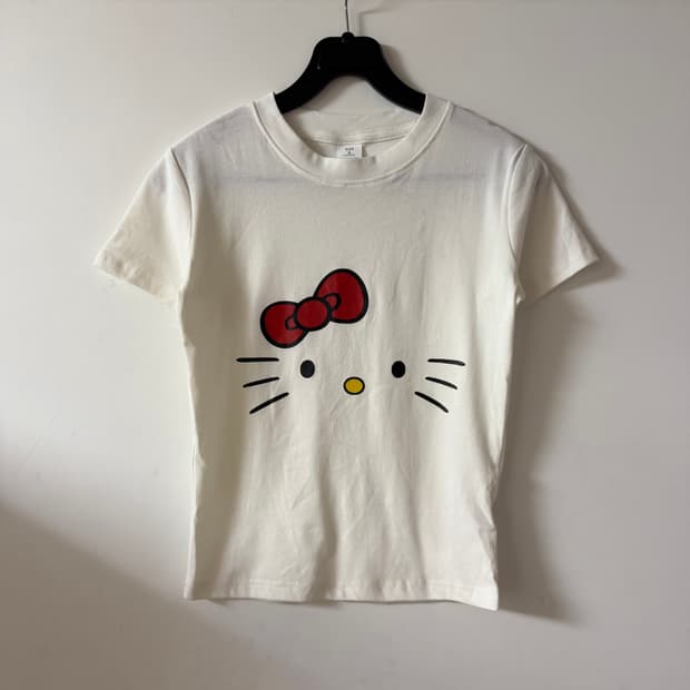 새상품 여자 반팔