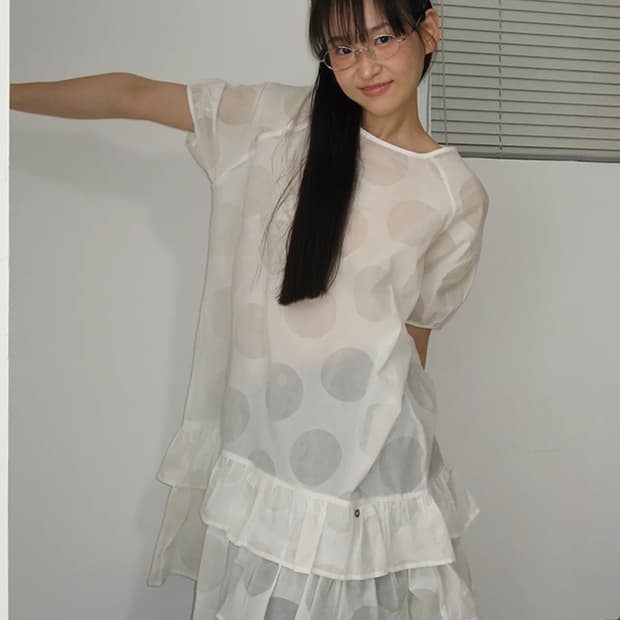 론론 AIRY DOT RUFFLE LAYERED DRESS
