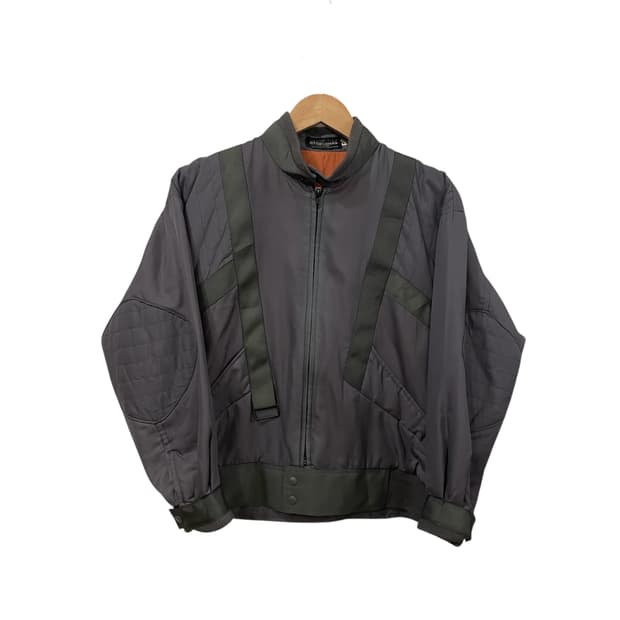 이세이미야케 스카이라인 봄버 M