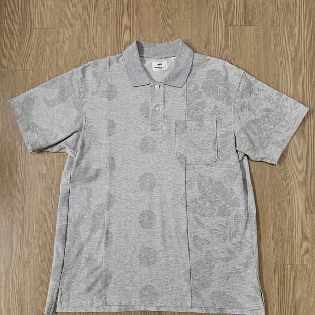 유니클로 엔지니어드가먼츠 PK 반팔 그레이