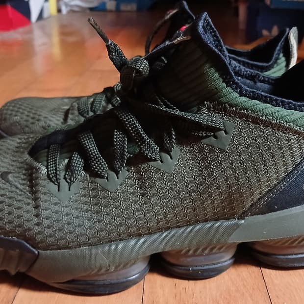 나이키 르브론16 로우 카모 280