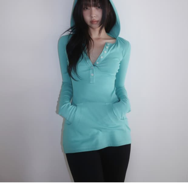 클라따 컨투어 후디 티 아쿠아