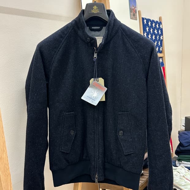 [새제품] 바라쿠타 G9 클래식 해링턴 울 자켓 네이비 44사이즈