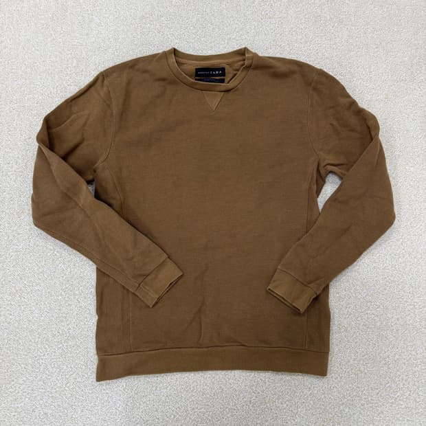 L 자라 에센셜 맨투맨 0128T1