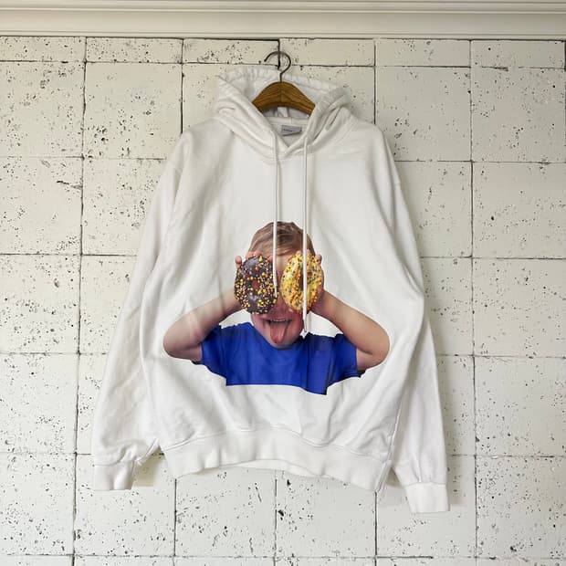 1 아크메드라비 후드