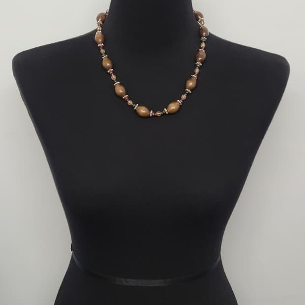 wood vintage necklace