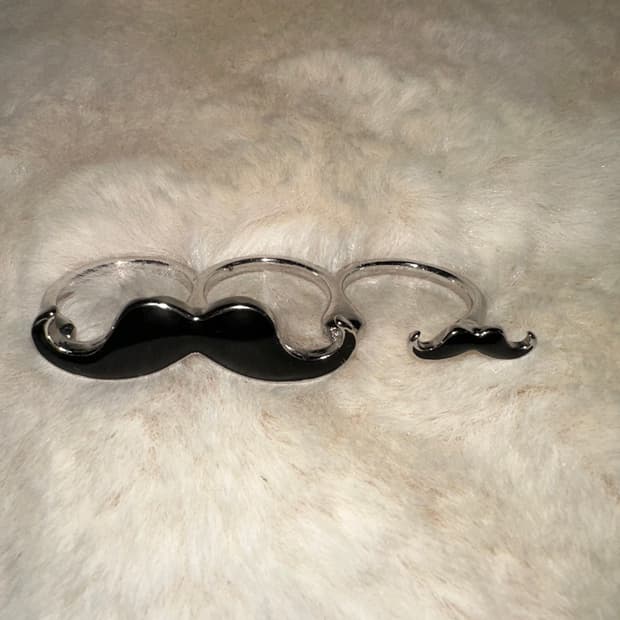 콧수염 mustache 반지