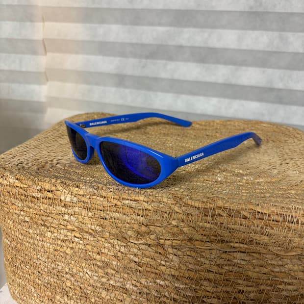 발렌시아가 네오라운드 선글라스 블루
