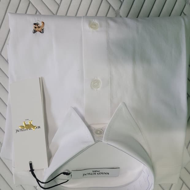 메종키츠네 셔츠 가슴반품 50