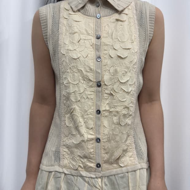 design knit vest