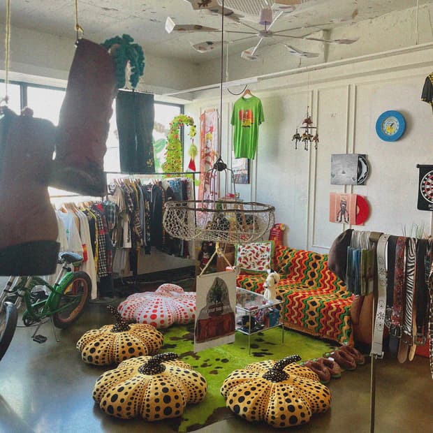 Offline Showroom Info
