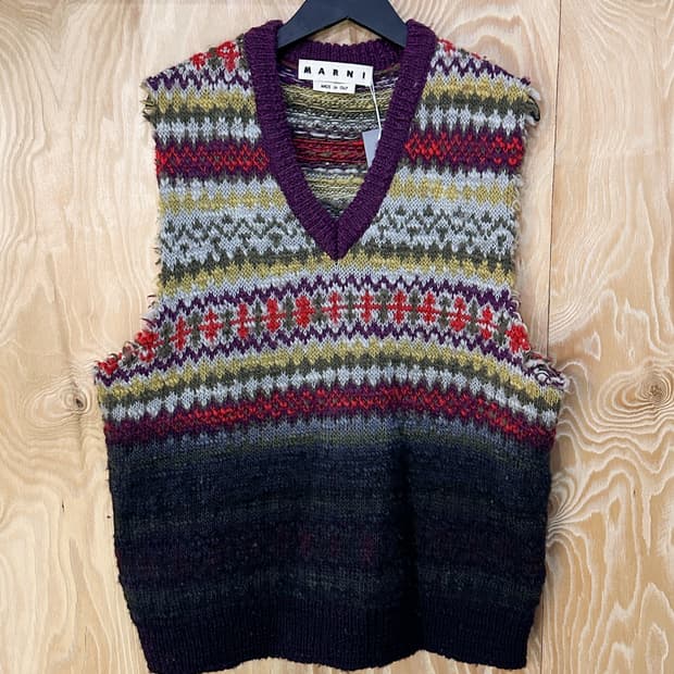 마르니 18AW 페어아일 컷오프 울 니트 베스트