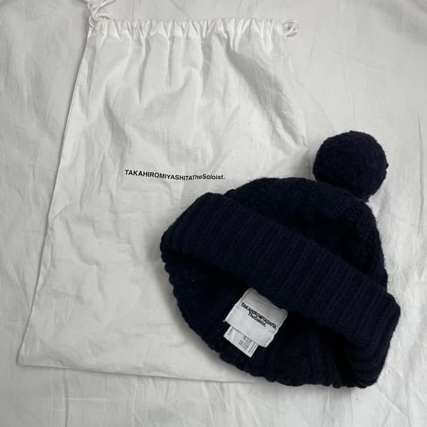 타카히로미야시타 더솔로이스트 방울 비니