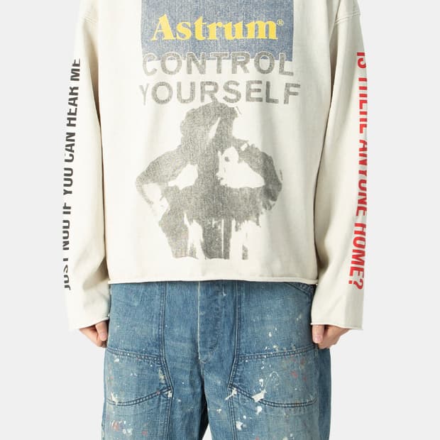 아스트럼 롱슬리브 티셔츠