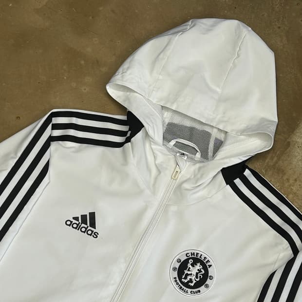 L 아디다스 첼시 화이트 후드 트랙탑