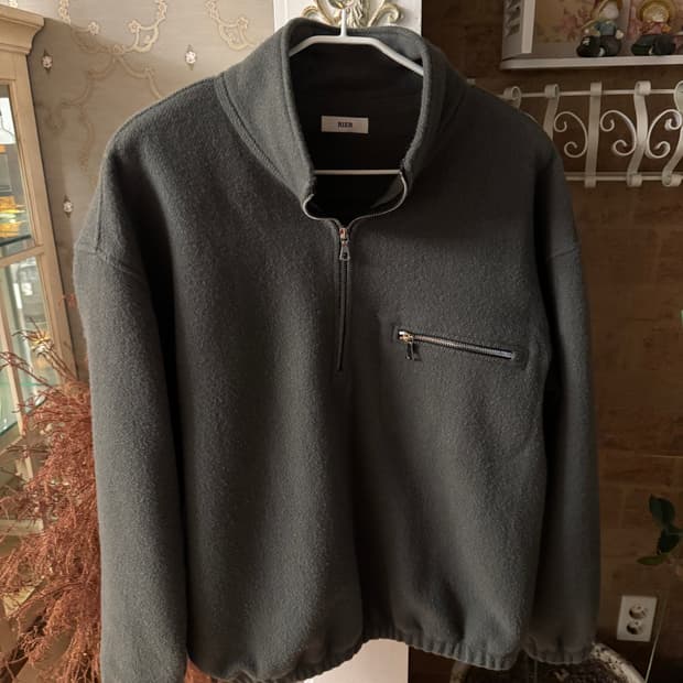 리에르 플리스 CAMOSCIO