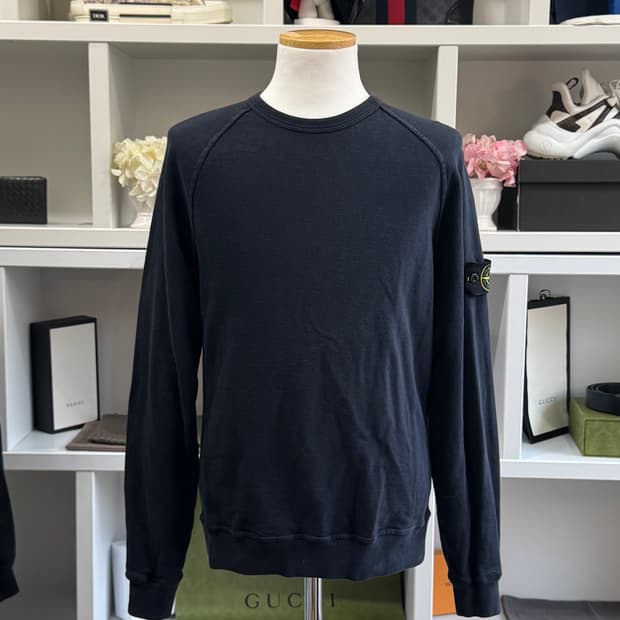 [새상품급,M] 스톤아일랜드 블랙 맨투맨