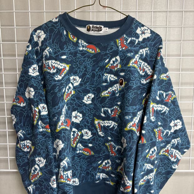 베이프 재패니즈 타투 카모 릴랙시드 핏 크루넥 맨투맨 