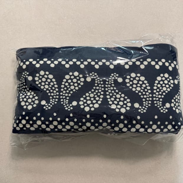 캐피탈 헴프 레이온 반다나 패턴 케사 머플러 네이비