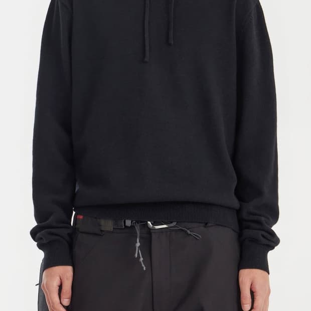 Mudule 004 Plain Hoodie Black 4
