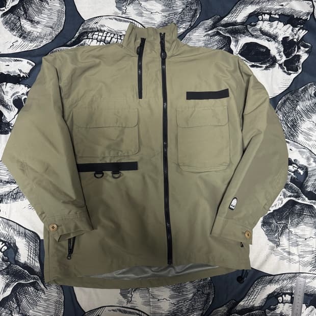 크리틱 바람막이 M사이즈