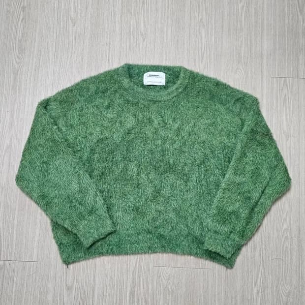 노매뉴얼 크롭 헤어리 니트 m