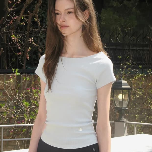 썸웨어버터 Boat Neck Pendant Top