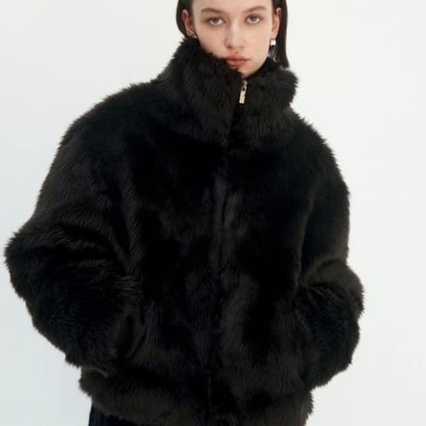 [트리밍버드]하이넥 퍼 자켓 블랙