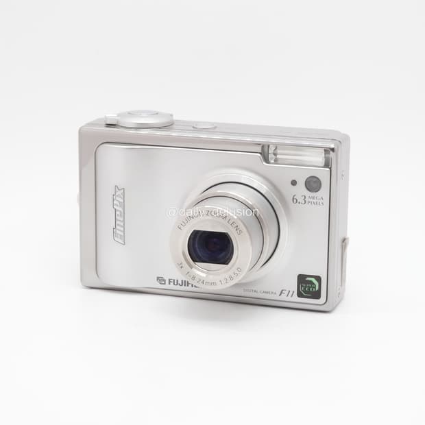 후지필름 파인픽스 F11