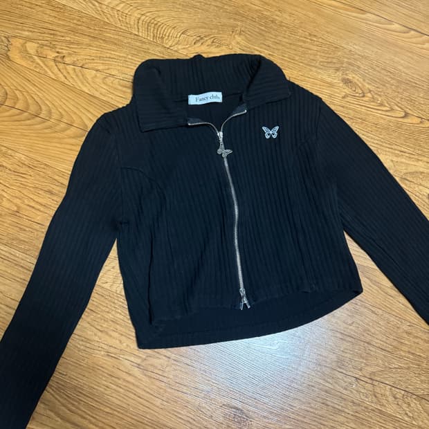 팬시클럽 니트 집업 크롭