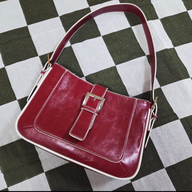 Vintage Burgundy Buckle Shoulder