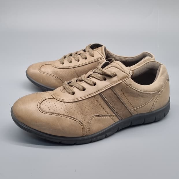 에코 바벳트 여성스니커즈230