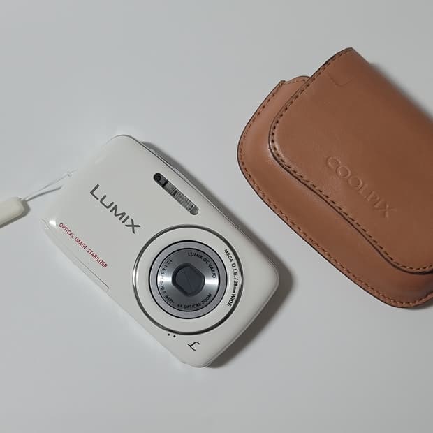 파나소닉 루믹스 dmc-s1 화이트 츄 디카