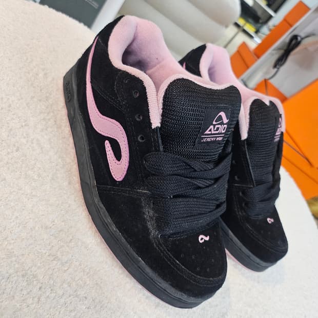 (235)새상품 ADIO 제레미 웨이 스케이트 보드화