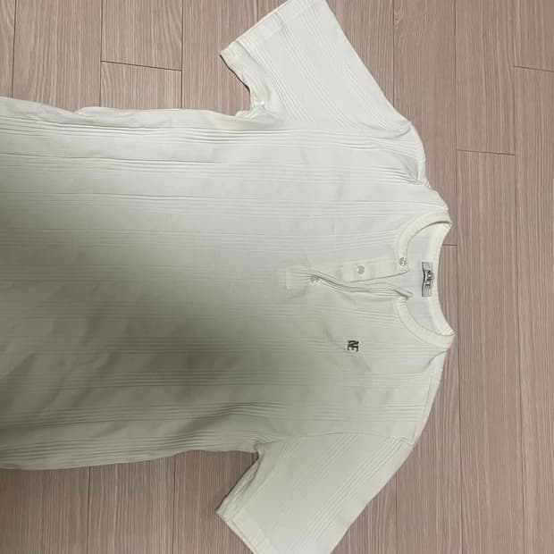 노이스 헨리넥 화이트