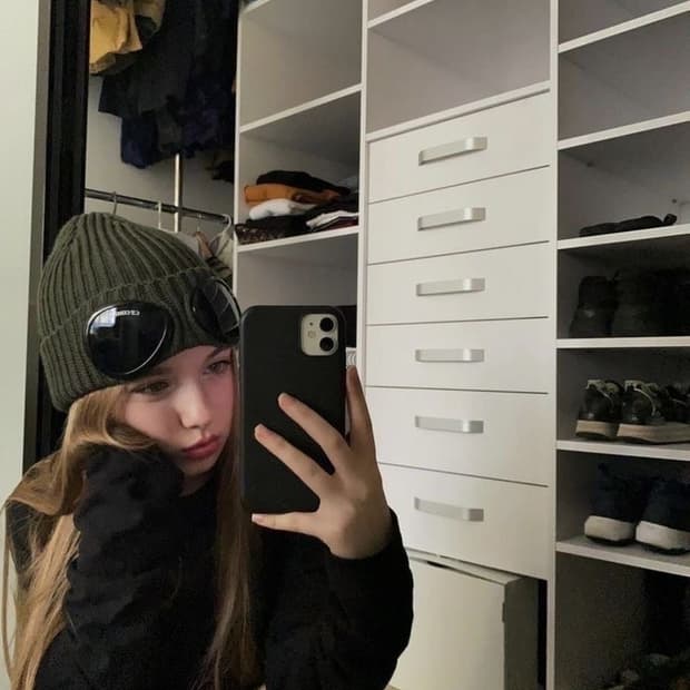 CP 컴퍼니 엑스트라 파인 메리노 울 고글 비니 블랙