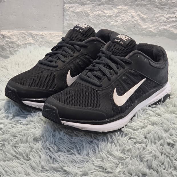 7x-26:나이키다트12(Nike Dart XII)블랙/화이트(235)