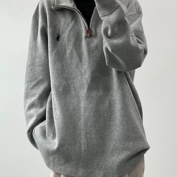 폴로 반집업 니트