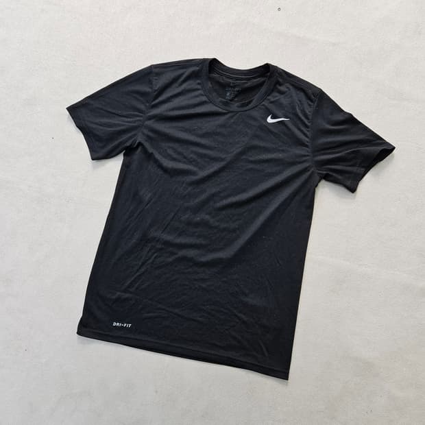 M 나이키 드라이핏 기능성 반팔티 0409Y