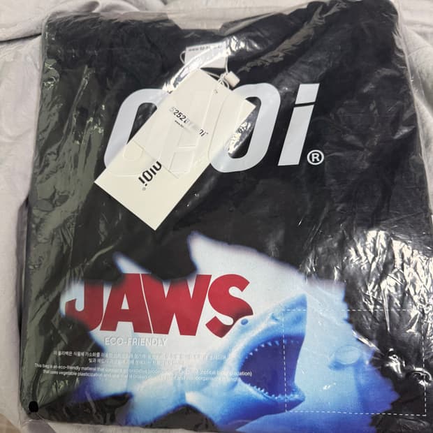 O!Oi JAWS 프린팅 반팔티