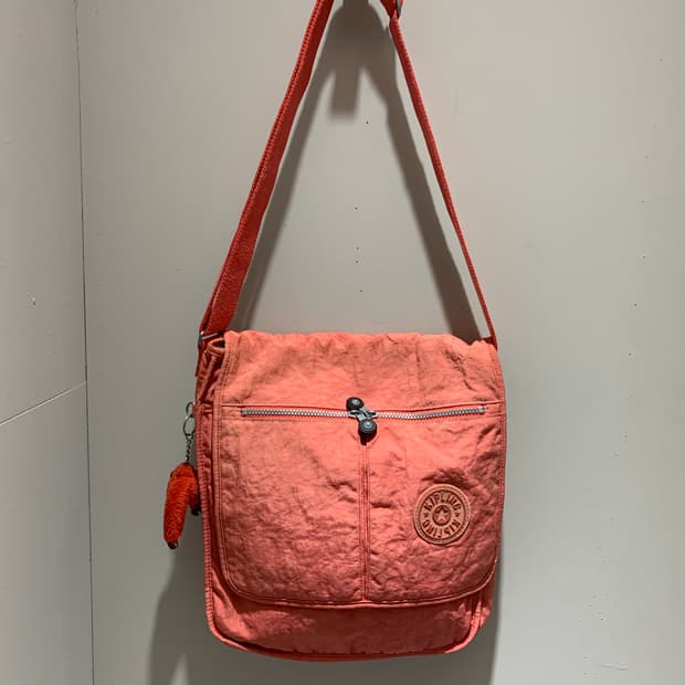 키플링 크로스백