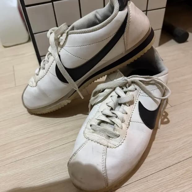 나이키 클래식 코르테즈 레더 흰검 250