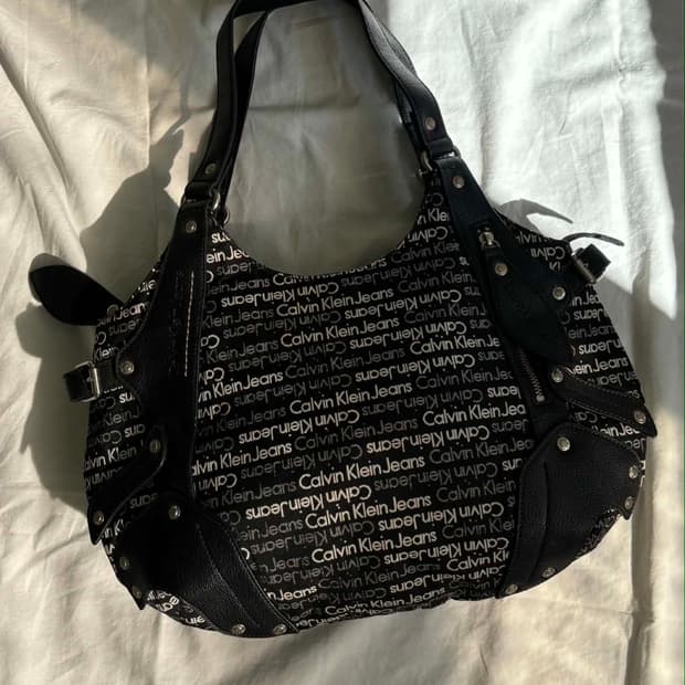 Calvin Klein Jeans Monogram Jacquard Sho